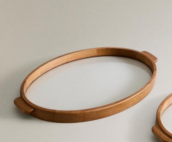 Pressed Flower Display Tray – Classic Oval Frame